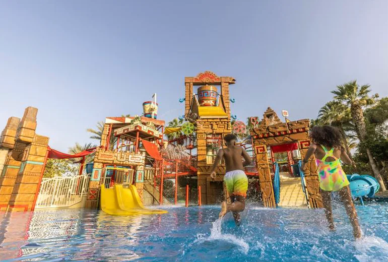 پارک آبی آکواونچر از شهربازی های دبی