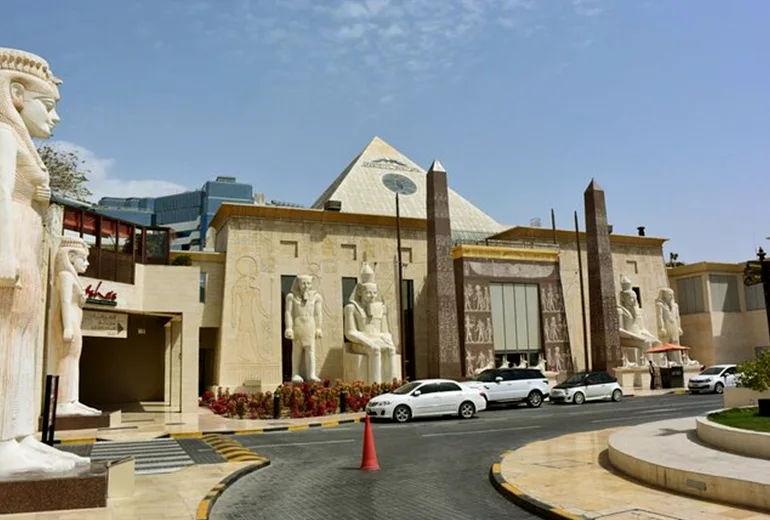 شهربازی AYA Universe از بهترین شهربازی های دبی