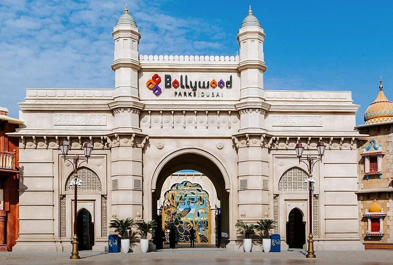 پارک بالیوود از بهترین شهربازی های دبی