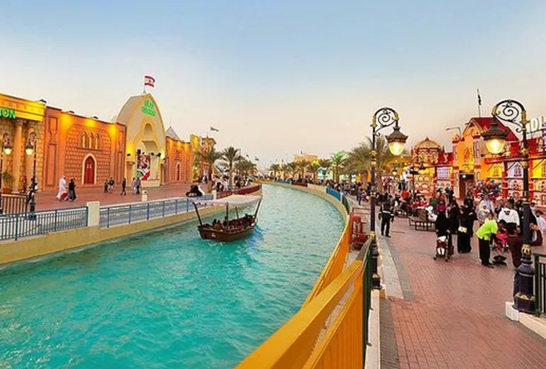 گلوبال ویلیج از شهربازی های دبی