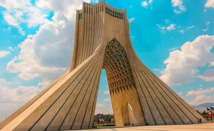 برج آزادی تهران-راهنمای جامع سفر به ایران