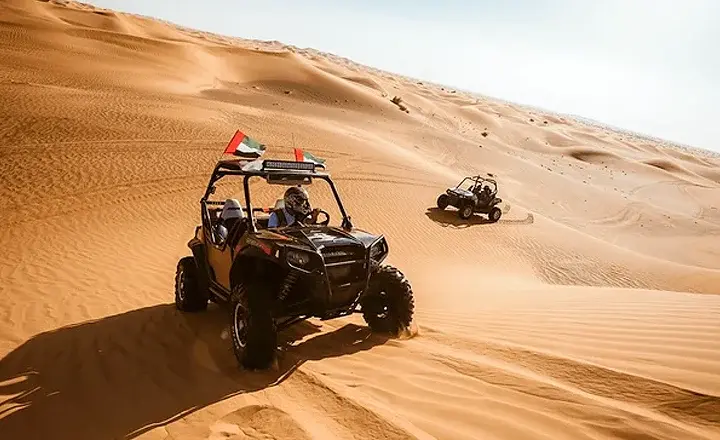موتور چهارچرخ در صحرای دبی