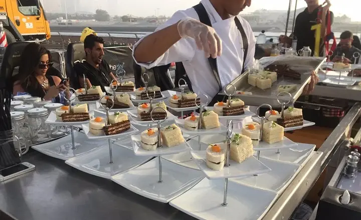 منوی رستوران شام در آسمان دبی