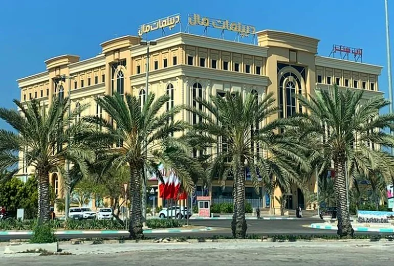 مرکز خرید دیپلمات از جاهای دیدنی کیش