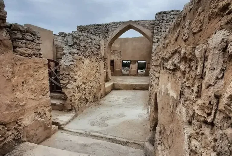 شهر حریره از مکان های دیدنی کیش