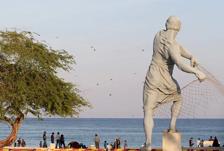 ساحل مرد ماهیگیر از جاهای دیدنی کیش