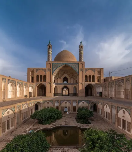 Agha Bozorg Mosque