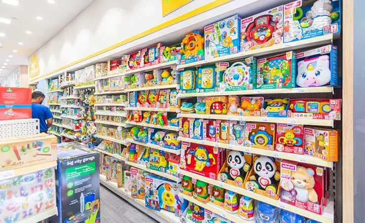 فروشگاه‌ اسباب بازی در امارات مال دبی