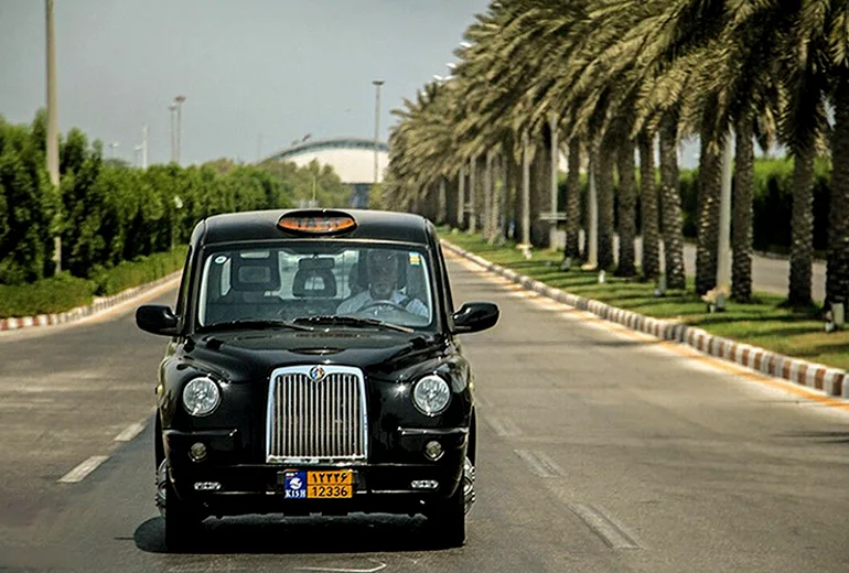 بلوار خلیج فارس از خیابان های کیش