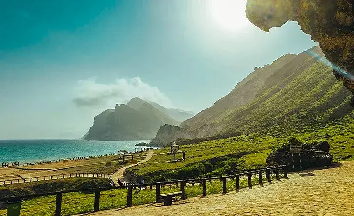 ساحل الموقسیل یکی از سواحل عمان
