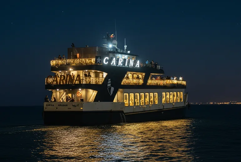 کشتی کارینا از تفریحات شبانه کیش