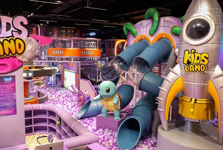 شهربازی میکامال از تفریحات شبانه کیش