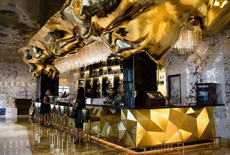 رستوران و لانژ گلد آن ۲۷ برج العرب دبی