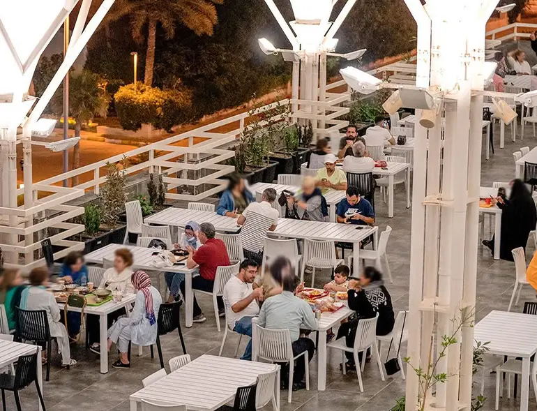 فودکورت دامون از بهترین رستوران های کیش