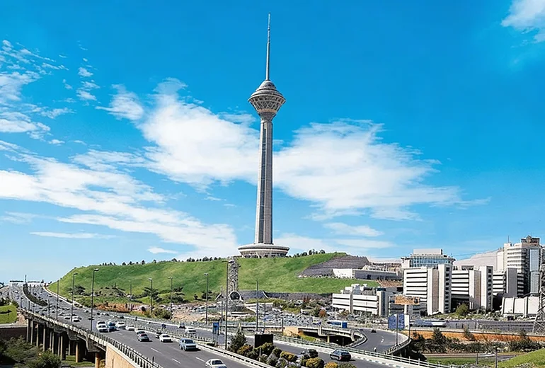 برج میلاد در سفر به تهران