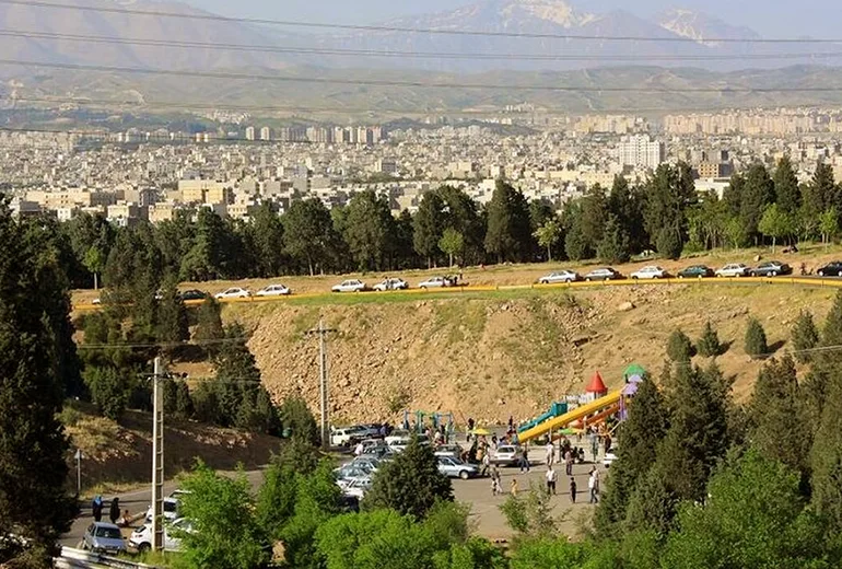 سرخه حصار از پارک های تهران