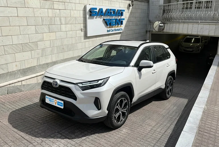 تویوتا RAV4 یکی از ماشین‌های وارداتی جدید