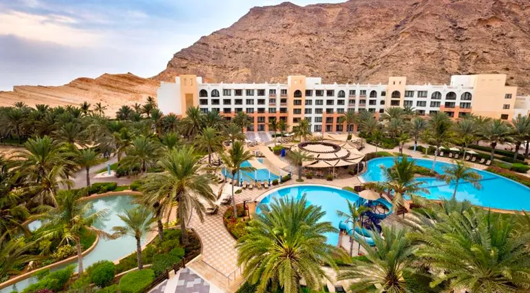 Shangri-La Barr Al Jissah Resort hotel Oman