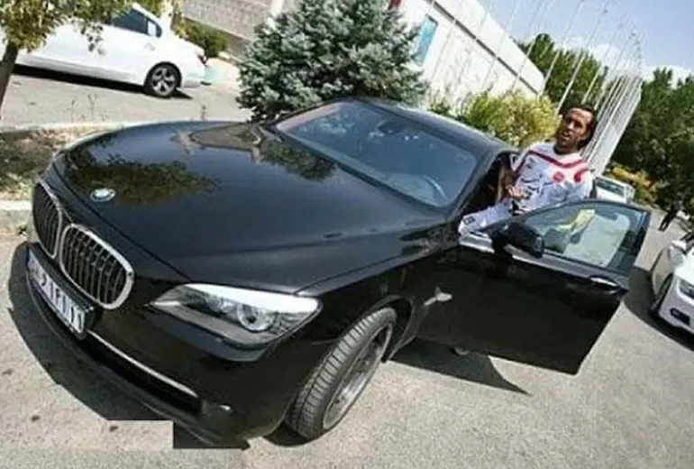 گرانترین خودرو فوتبالیست های ایرانی