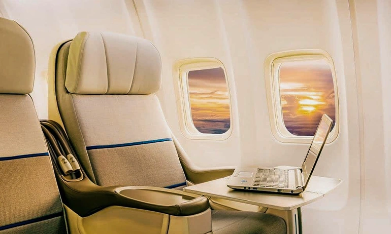 پرواز بیزنس کلاس هواپیما