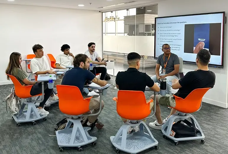 آموزش زبان و مهارت‌های بین‌المللی از بهترین تجارت های دبی