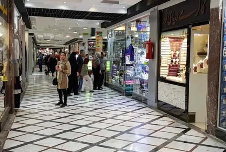 مرکز خرید پانیذ یکی از جاهای لاکچری کیش