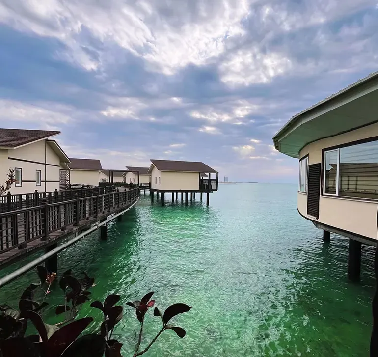 اقامت در هتل ترنج کیش