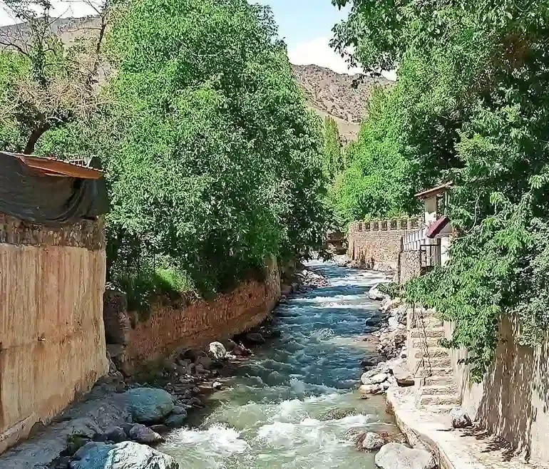 روستای فشم برای سفر یک روزه اطراف تهران