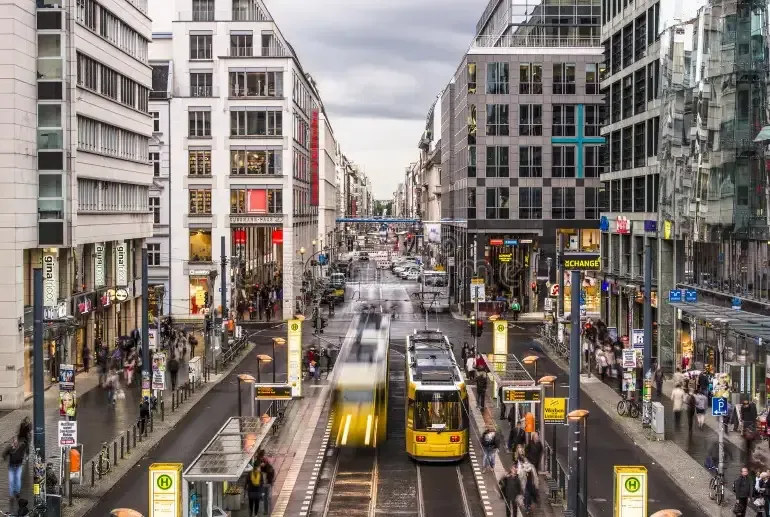 رانندگی برهنه در آلمان​