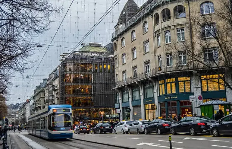 قوانین عجیب رانندگی در سوئیس