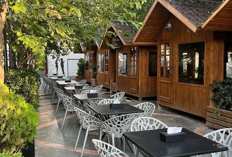 کافه باغ آمور گاردن از کافه های تهران