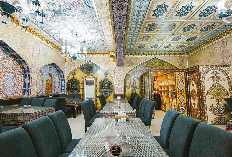 رستوران آراخوان​​​ یکی از بهترین رستوران های اصفهان