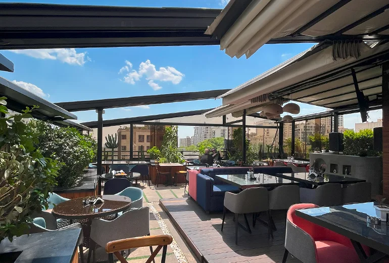 کافه دل لانژ از کافه های تهران