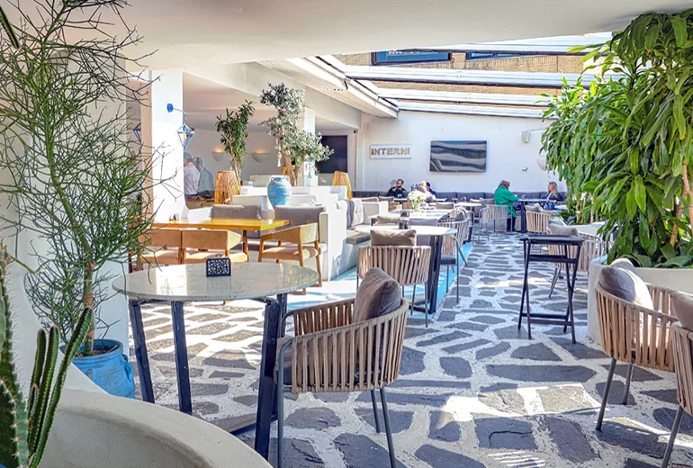 کافه اینترنی از کافه های زیبای تهران