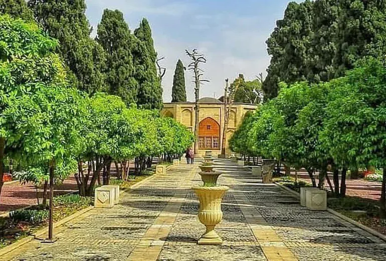 باغ جهان‌نما در نزدیکی دروازه قرآن شیراز