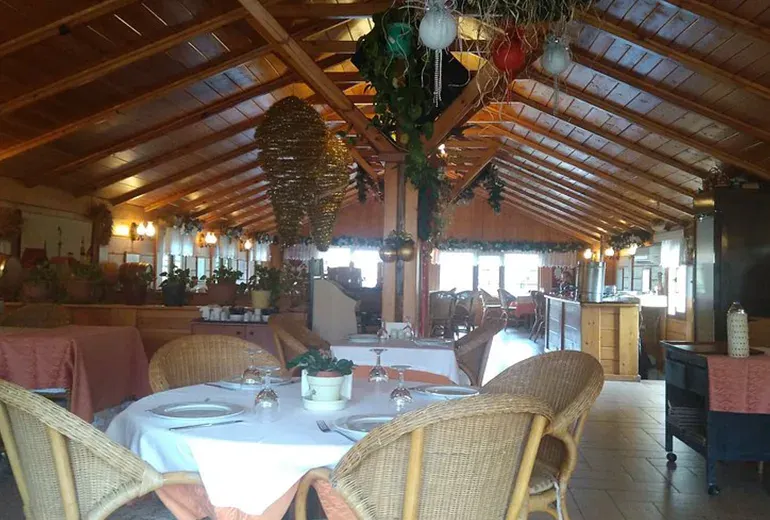 رستوران‌های پولونزکوی