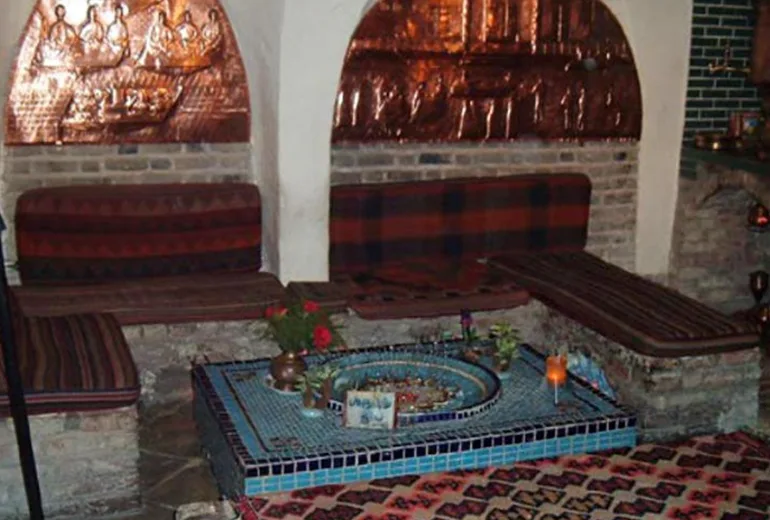 رستوران خوانسالار​ یکی از بهترین رستوران های اصفهان