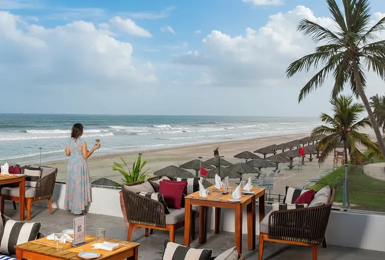 سفر به صلاله عمان اوشن بلو بیچ هاوس