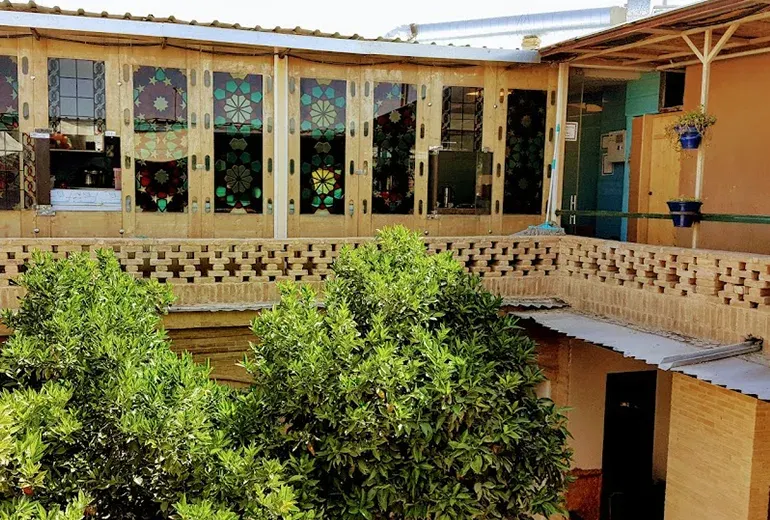 رستوران خانه پرهامی از مکان های لاکچری شیراز