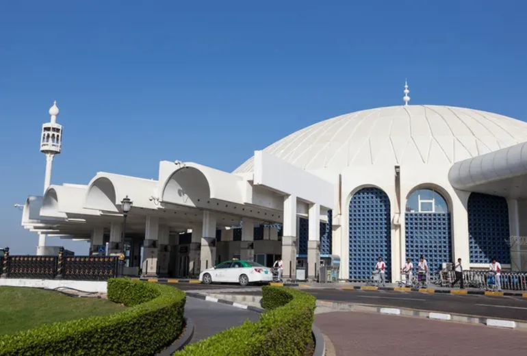 فاصله فرودگاه شارجه تا دبی​