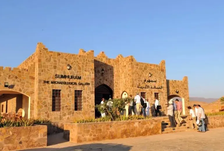جاهای دیدنی صلاله عمان پارک باستانی سمهرم