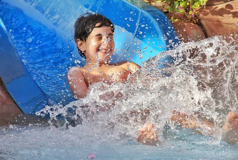 برکو در پارک آبی اوشن کیش