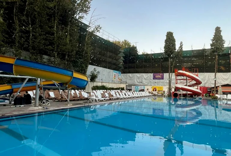 پارک آبی بلو اوشن اکباتان از پارک های آبی تهران