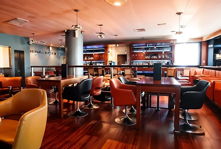 لفت بنک از کلاب های عمان