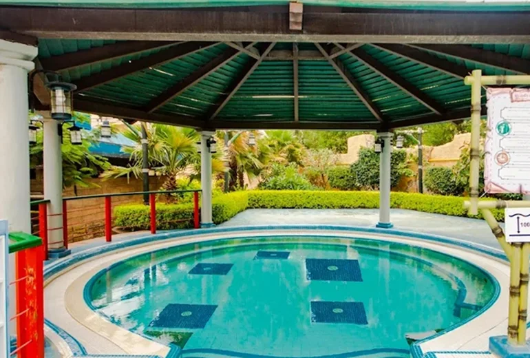 رابو در پارک آبی اوشن کیش