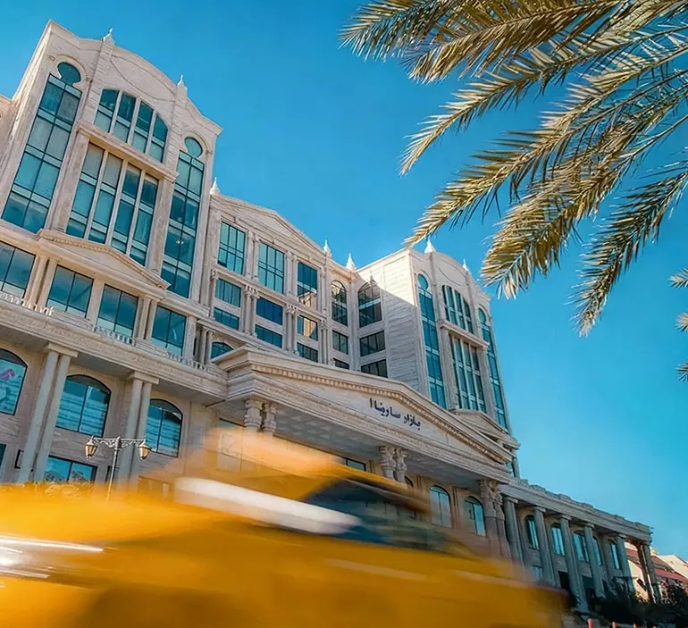 بازار سارینا در ساحل مارینا کیش