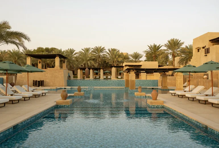 استخر باب الشمس از استخرهای دبی
