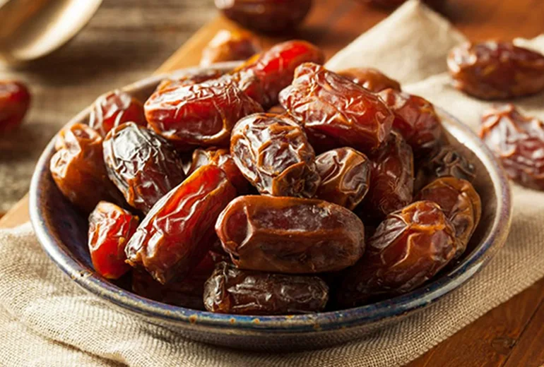 خرما یکی از سوغات کیش