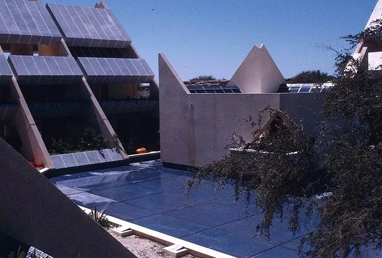 کاخ الیت در کیش