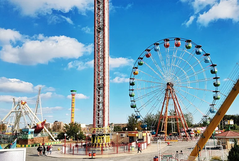 شهربازی روباز پارک ارم؛ بهترین شهربازی تهران